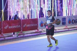 BIB: 43604
                            <button type="button" onclick="openModal(23182592)" class="btn btn-primary btn-sm float-right btn-popup" data-toggle="modal" data-target=".modal-high-quality">
                        <i class="fas fa-shopping-cart"></i> Add to Cart
                    </button>
                                            <button type="button" onclick="isThisMe(23182592, true)" class="btn btn-success btn-sm float-right btn-popup btn-isme hidden" data-toggle="tooltip" data-placement="bottom" title="นี่คือรูปของคุณใช่ไหม คลิกที่นี่เพื่อเอาเข้าอัลบั้ม">
                        <i class="fas fa-plus"></i> Add to album
                    </button>
                    <button type="button" onclick="isThisMe(23182592, false)" class="btn btn-warning btn-sm float-right btn-popup btn-isnotme hidden">
                        <i class="fas fa-ban"></i> Remove from album
                    </button>